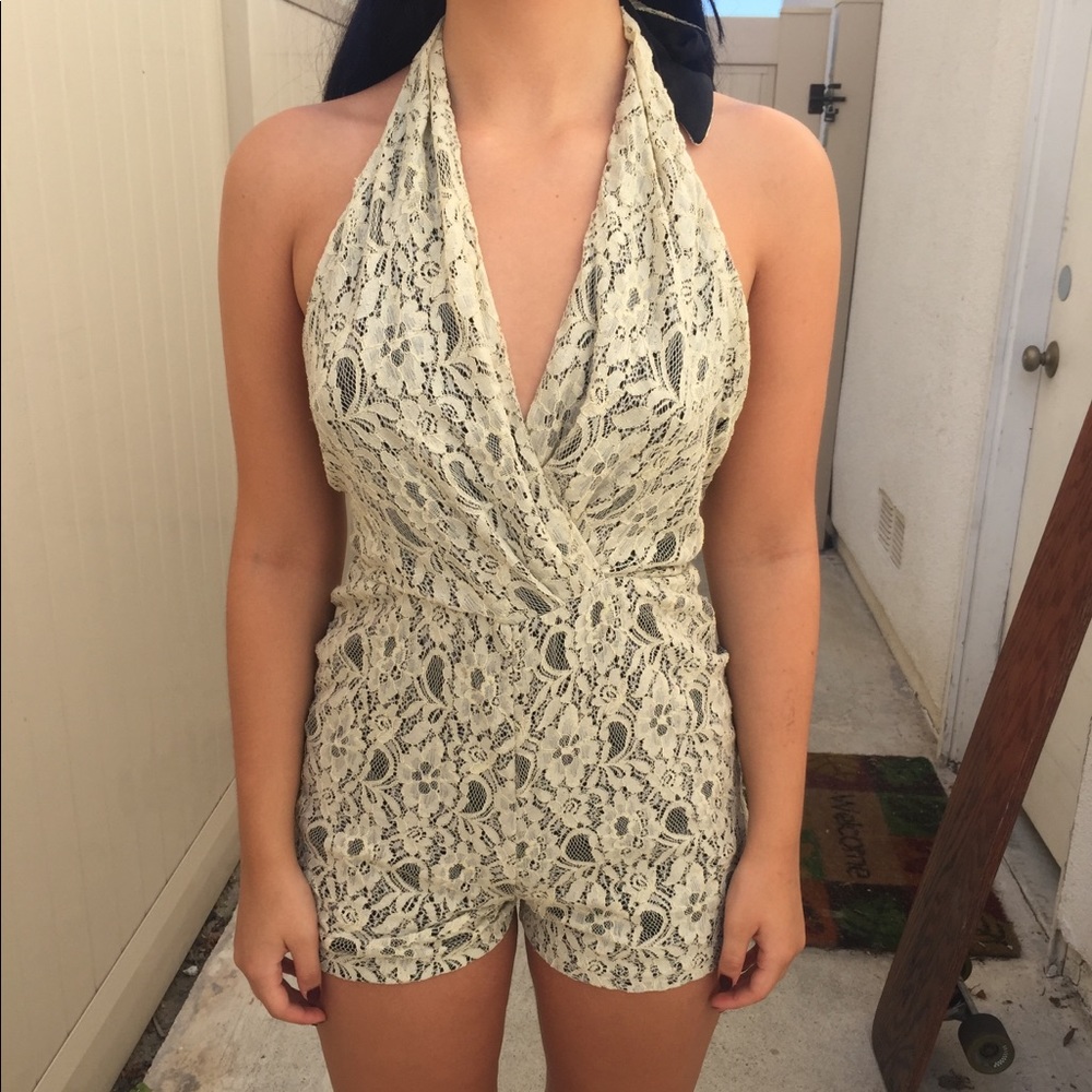 Cute flower lace romper